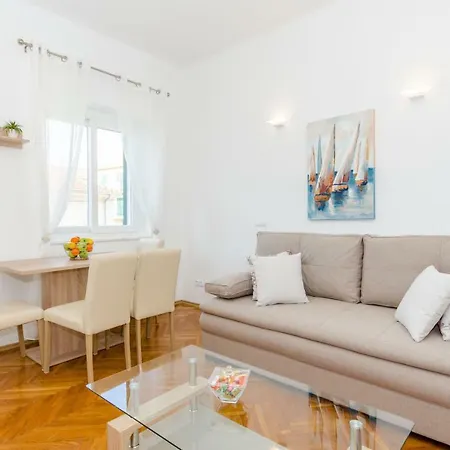 Апартаменти 